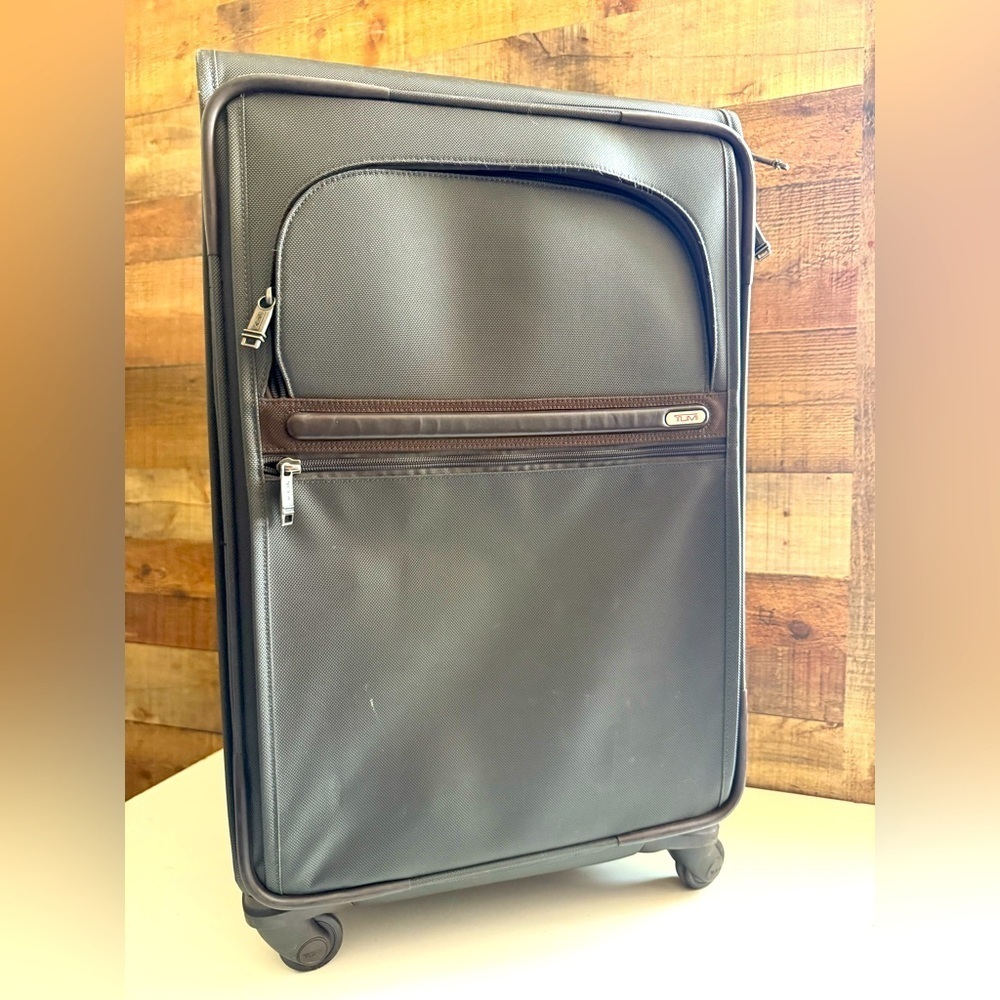 Tumi Alpha Expandable 4 Wheeled Carry-On